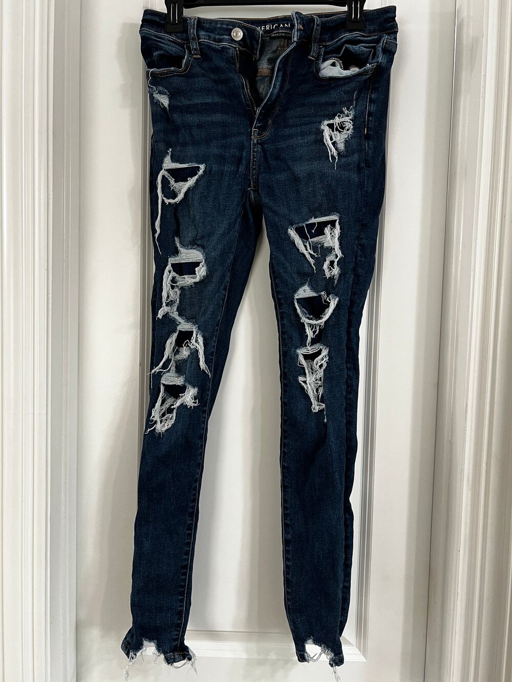 EUC AE Next Level Stretch AE High-Waisted Ripped Jegging | Size 6 Regular